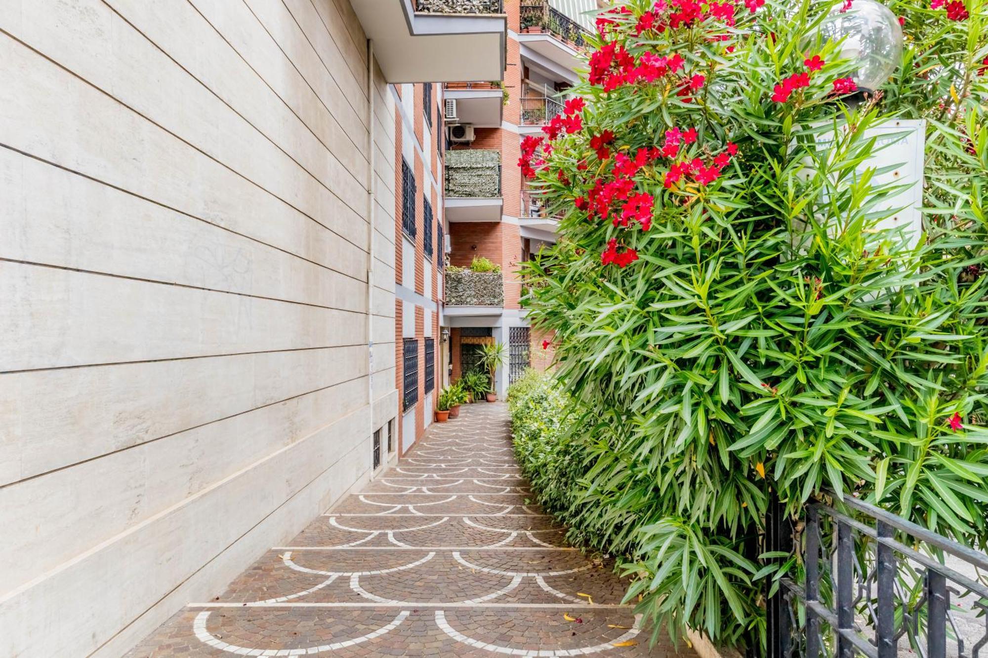Apartment Bbhome Elegant Flat With Private Terrace Pamphili *